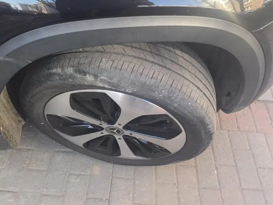 Mercedes-Benz GLB — миниатюра 6