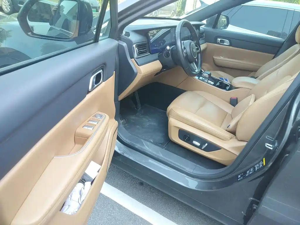 Li Auto Li ONE — миниатюра 12