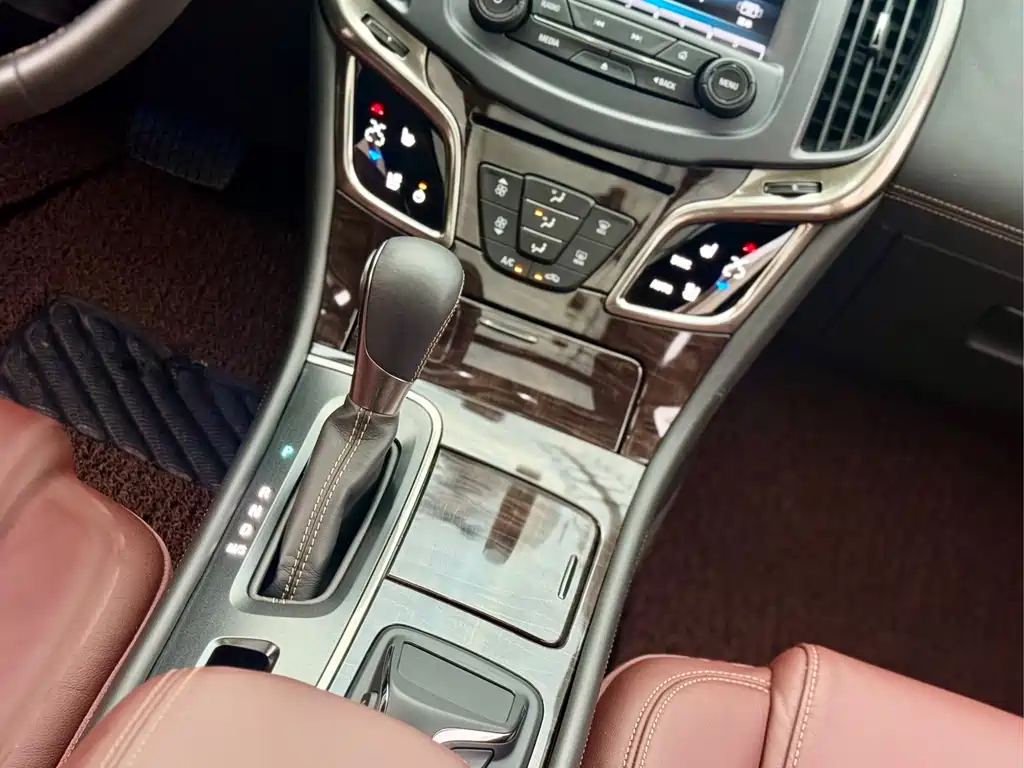 Buick LaCrosse — миниатюра 22