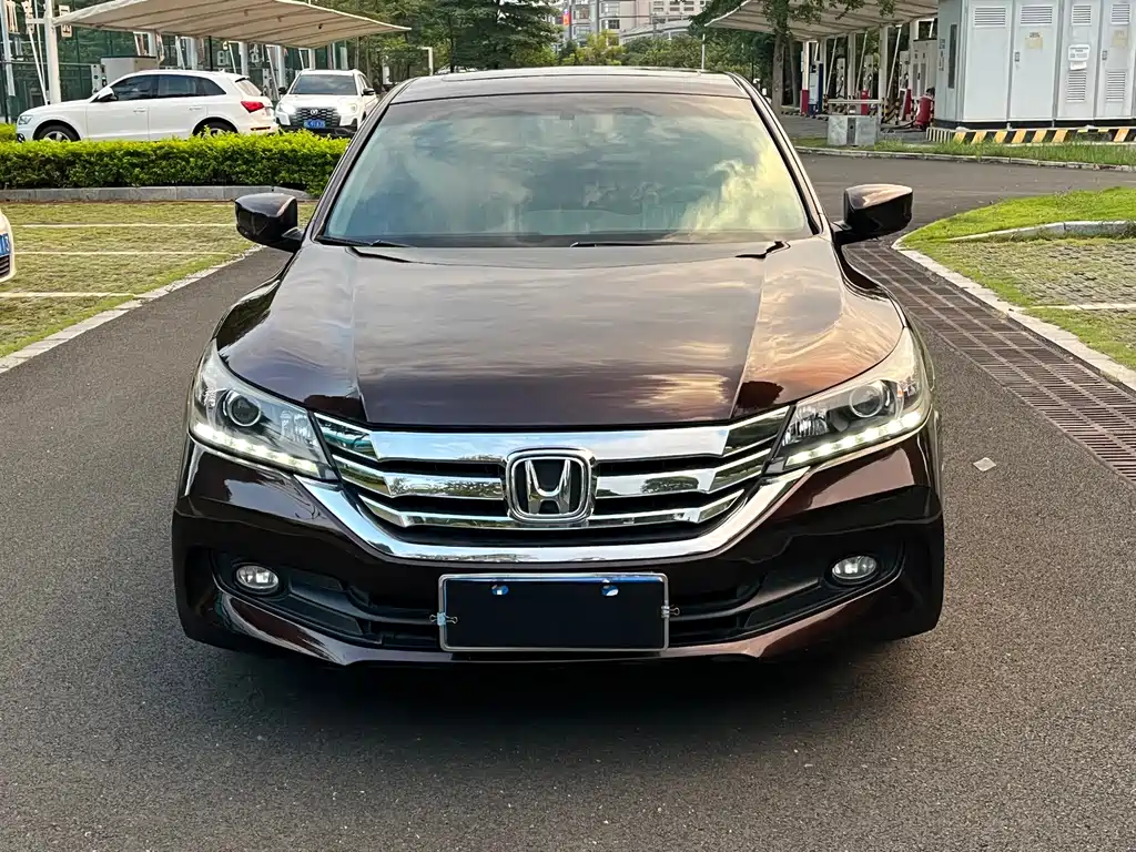 Honda Accord 2014 2.0L EX Luxury