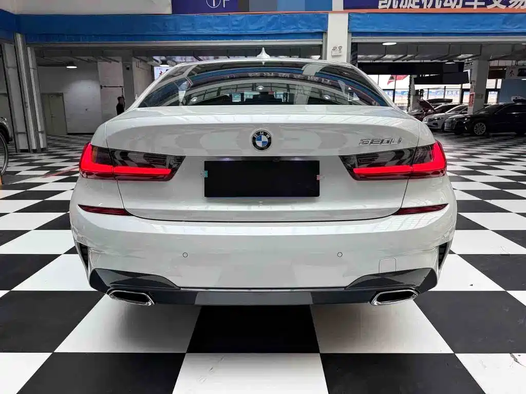 BMW 3 Series — миниатюра 18