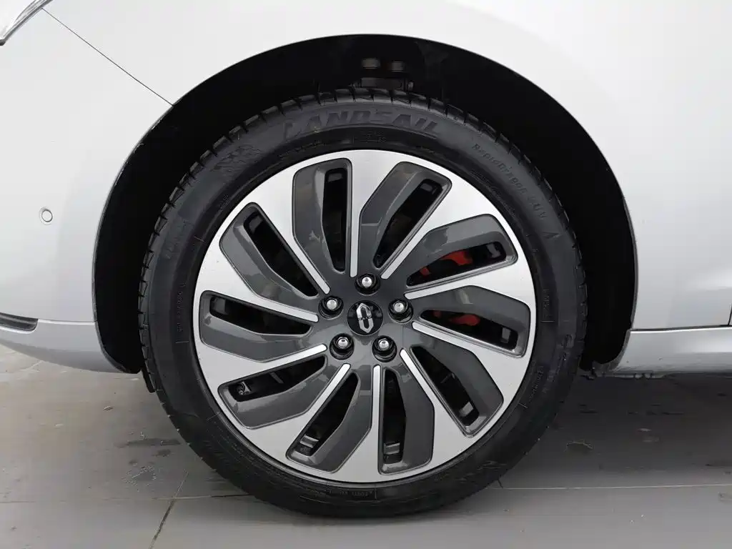 AITO AITO M5 — миниатюра 17