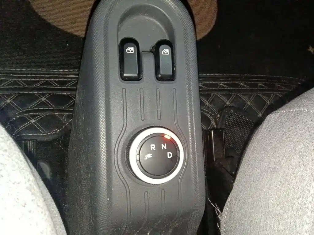 Wuling MINIEV — миниатюра 7