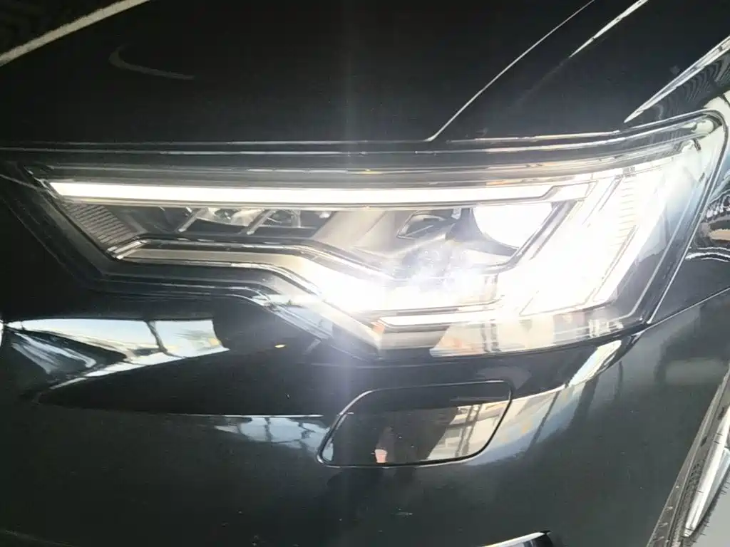 Audi A6L — миниатюра 24