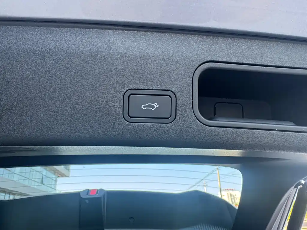 Geely Boyue — миниатюра 16