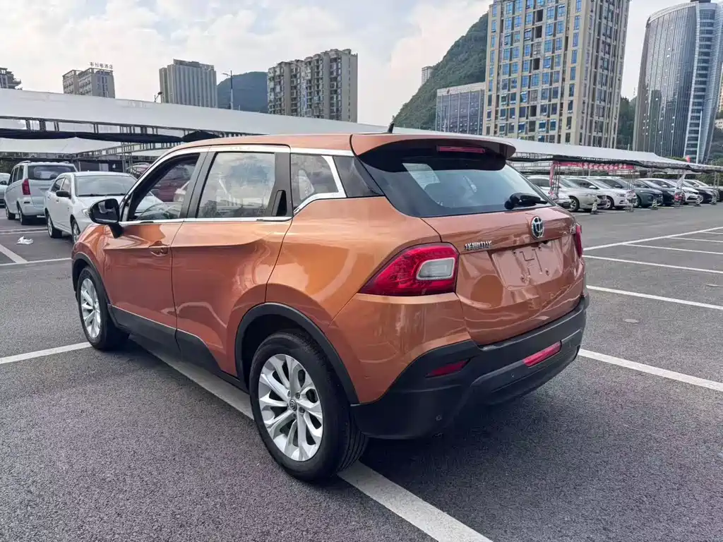 Brilliance V3 1.5L Manual Comfort Type, фото 7