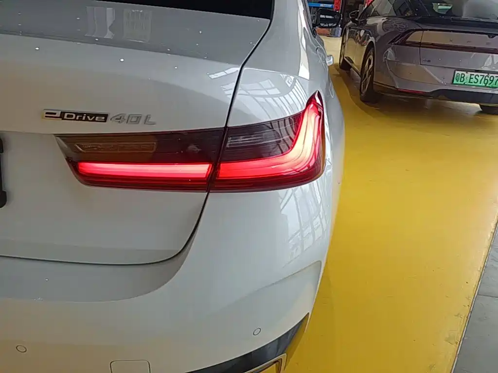 BMW i3 — миниатюра 8