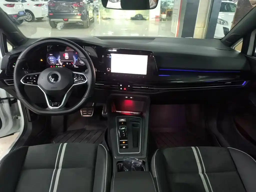 Volkswagen Golf — миниатюра 10