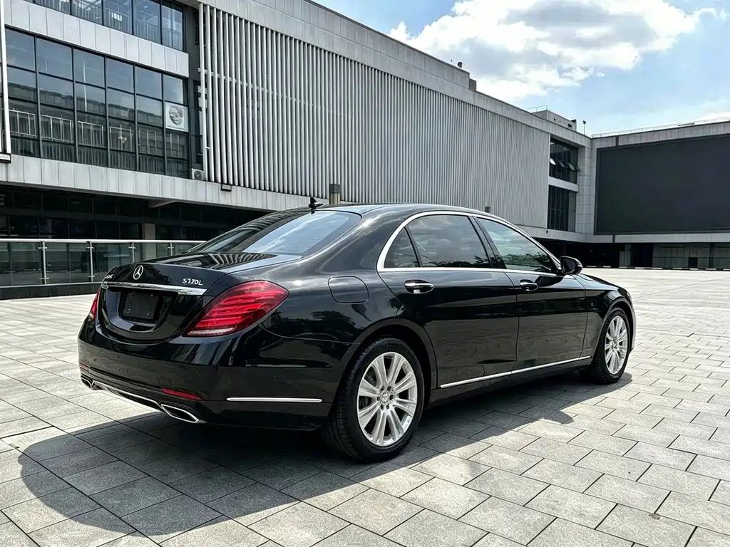 Mercedes-Benz S-Class — миниатюра 9