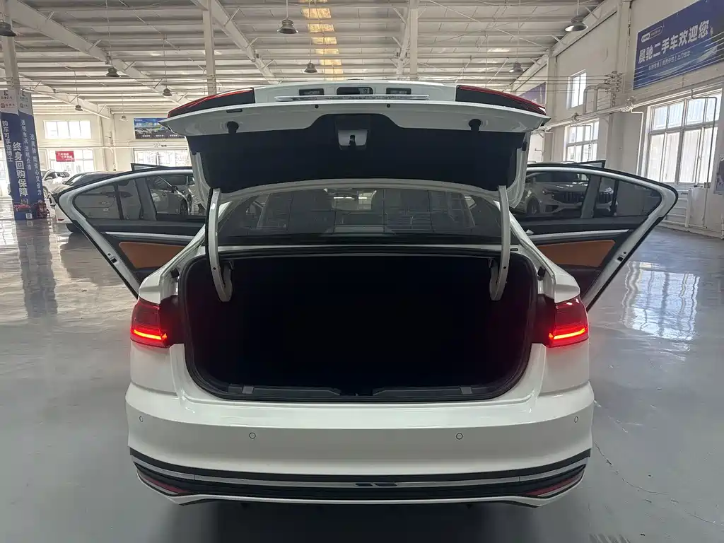 Volkswagen Bora — миниатюра 15