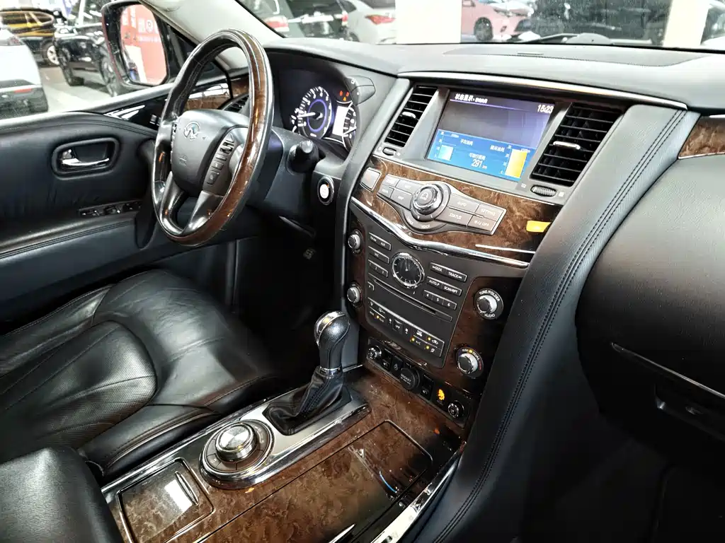 Infiniti QX80 — миниатюра 16