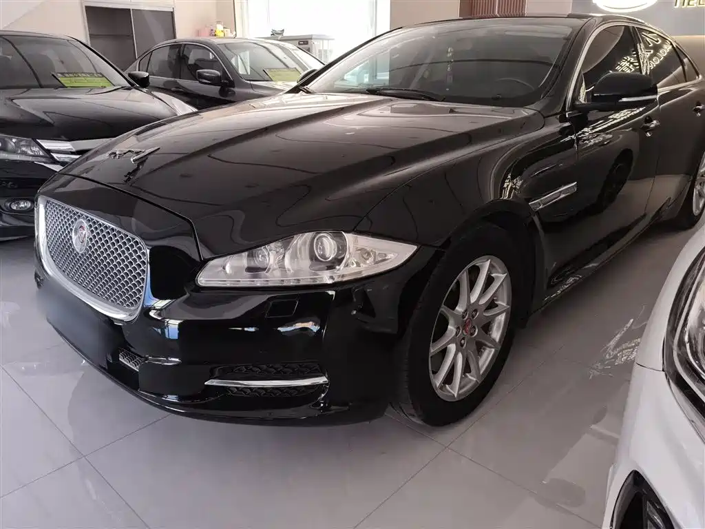 Jaguar XJ 2014