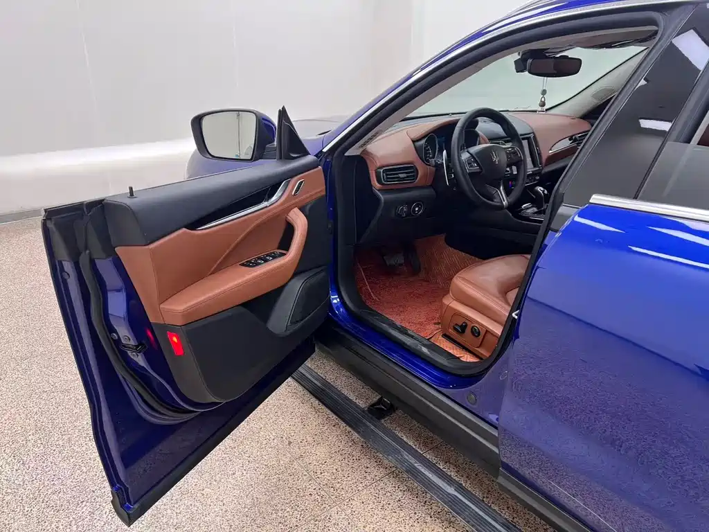 Maserati Levante — миниатюра 30