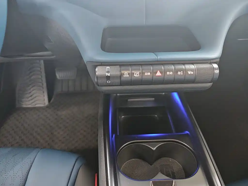 BYD Dolphin — миниатюра 14