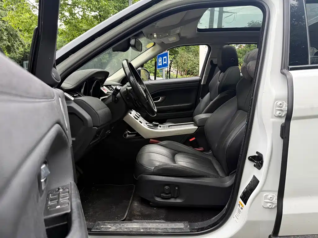 Land Rover Evoque — миниатюра 5