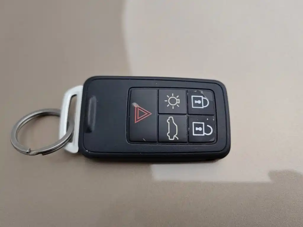 Volvo V40 — миниатюра 19
