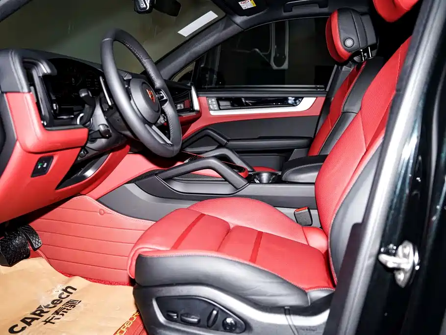 Porsche Cayenne — миниатюра 24
