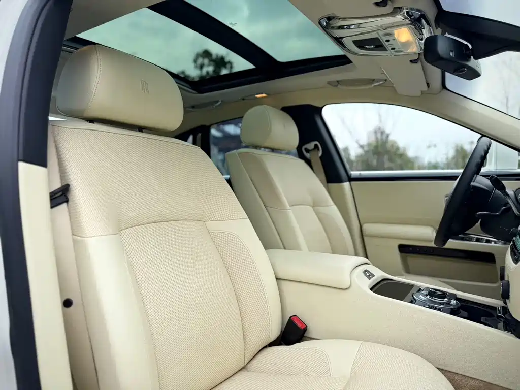 Rolls-Royce Ghost — миниатюра 19