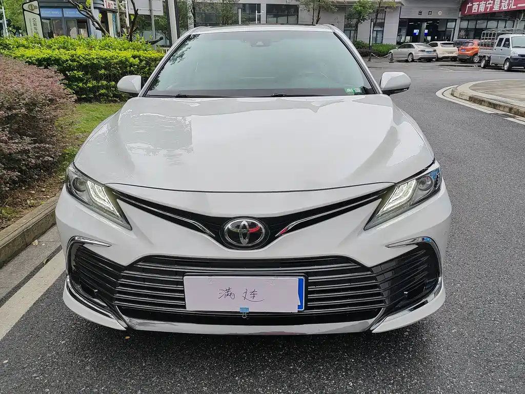 Toyota Camry 2023