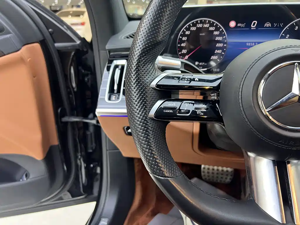 Mercedes-Benz S-Class — миниатюра 16
