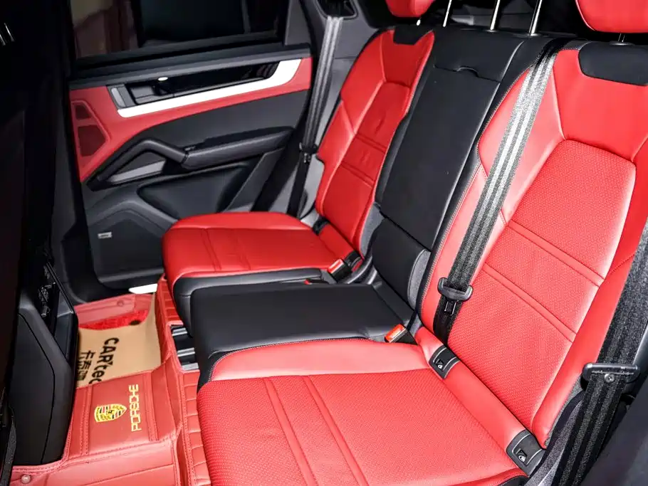 Porsche Cayenne — миниатюра 25