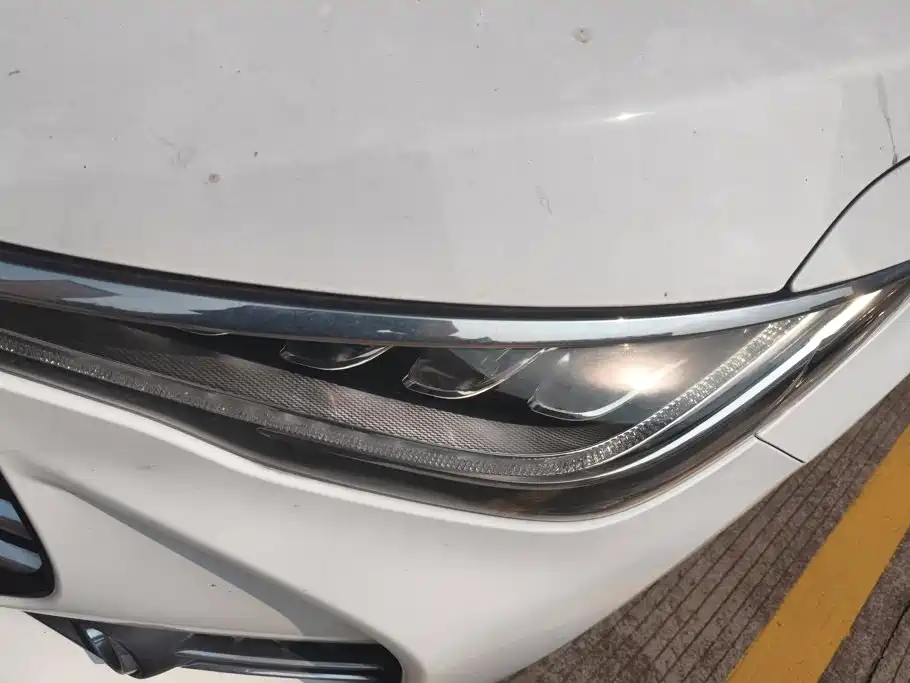 BYD MAX — миниатюра 5