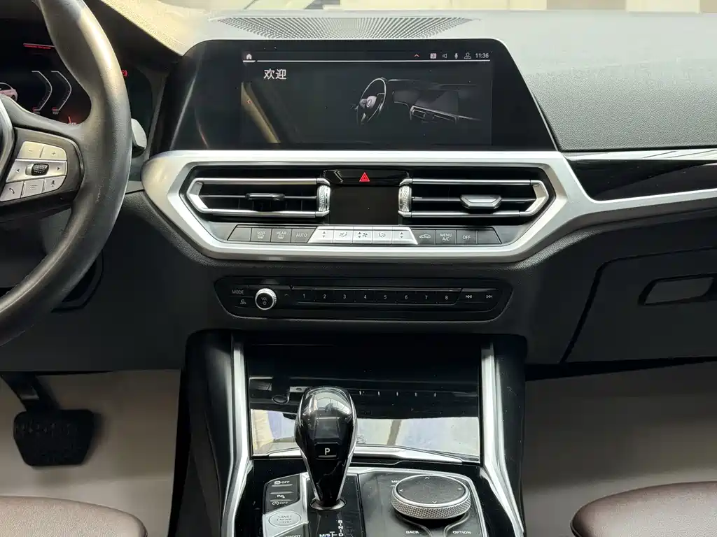 BMW 3 Series — миниатюра 13