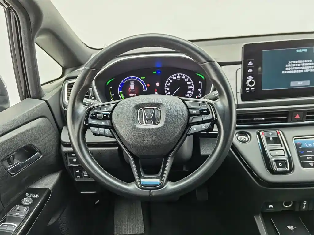 Honda Elysion — миниатюра 11