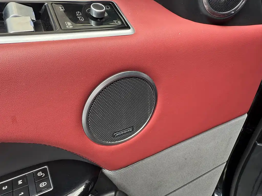 Land Rover Sport — миниатюра 8