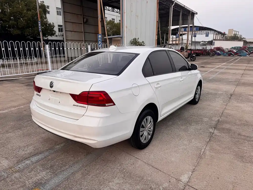 Volkswagen Santana — миниатюра 16