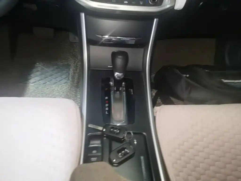 Honda Accord — миниатюра 14