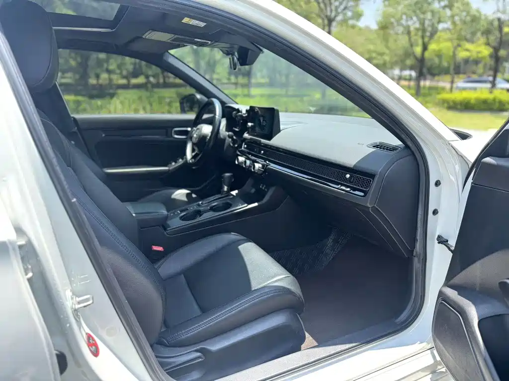 Honda Civic 2022 240TURBO CVT