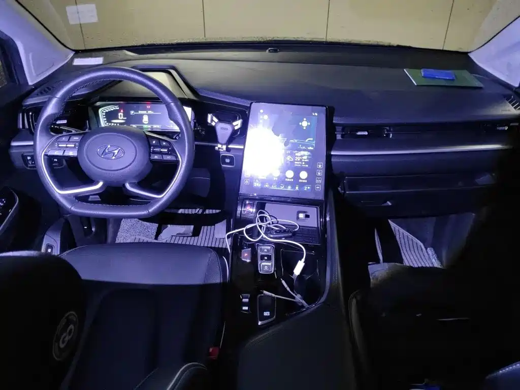 Hyundai Custo — миниатюра 10