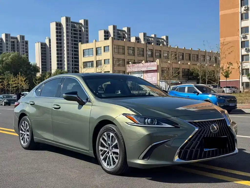 Lexus ES — миниатюра 3