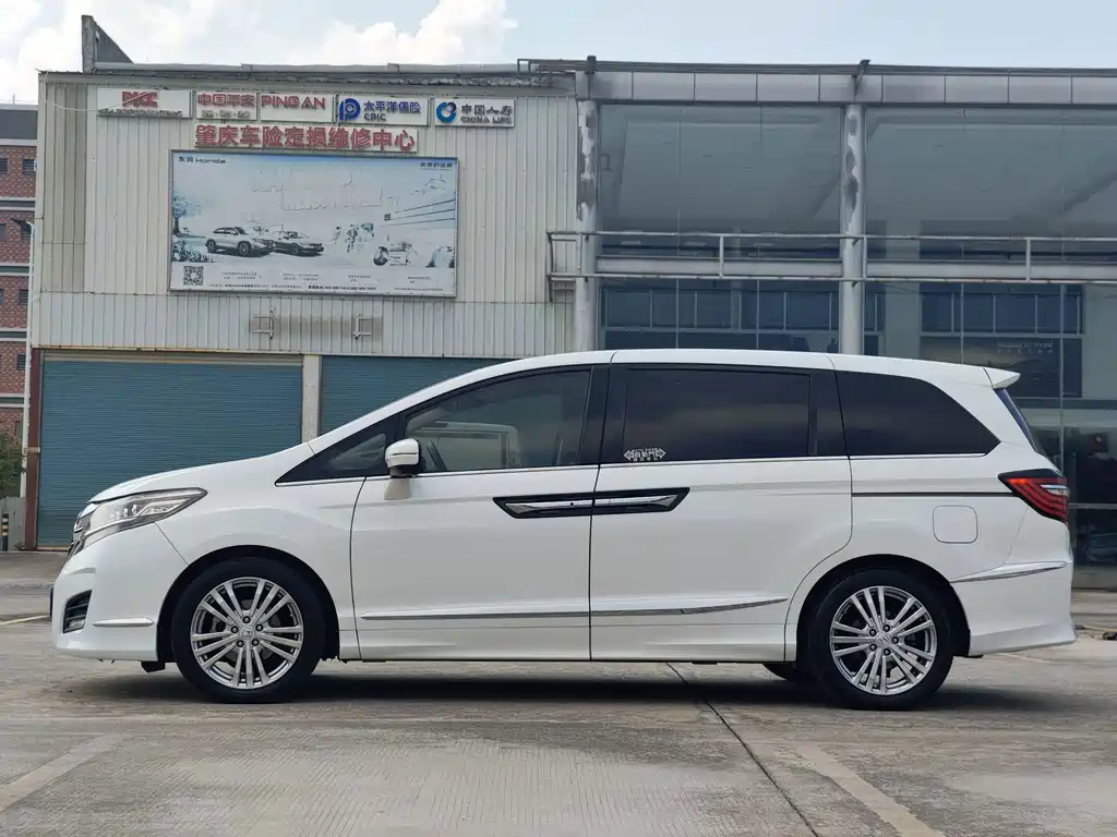 Honda Elysion — миниатюра 6