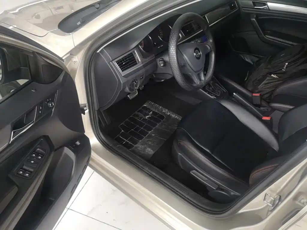 Volkswagen Bora — миниатюра 16