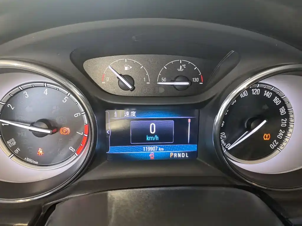 Buick Verano — миниатюра 12