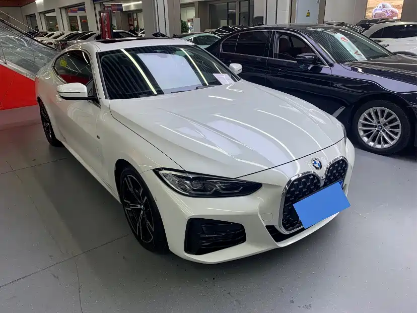 BMW  4 SERIES