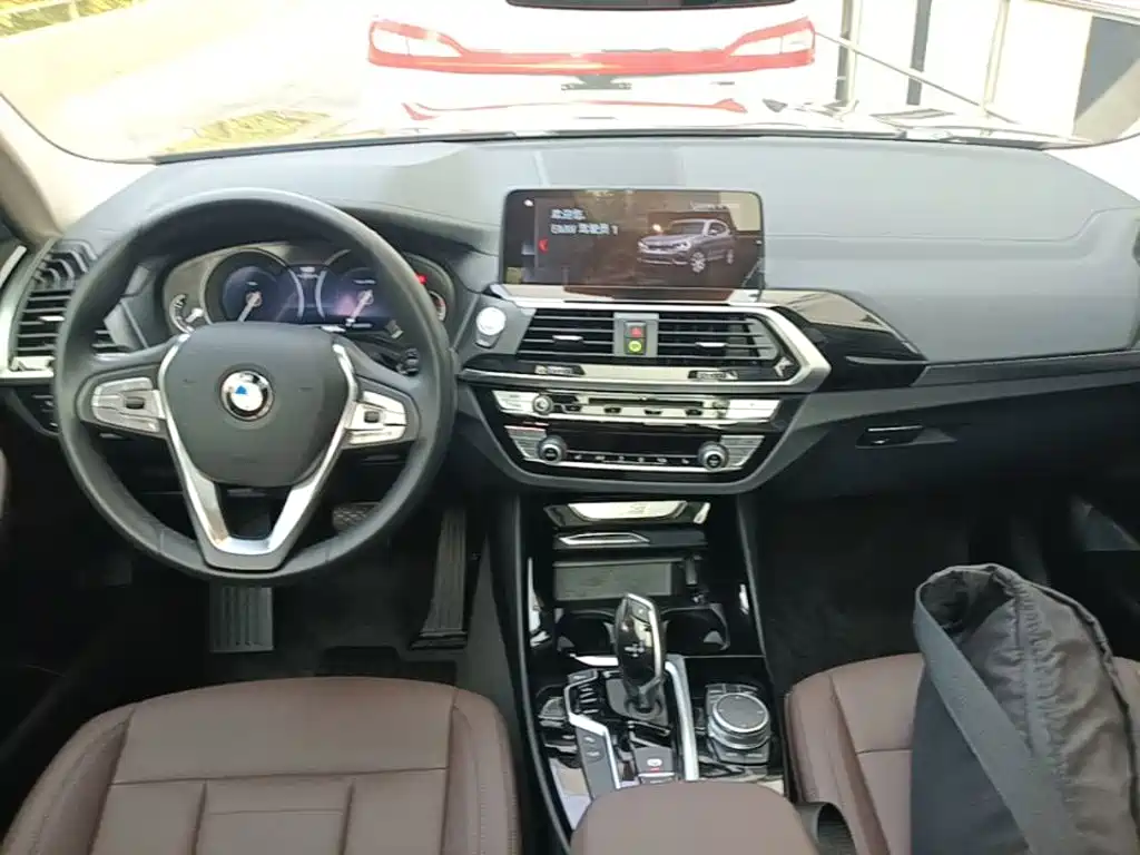 BMW X3 — миниатюра 10