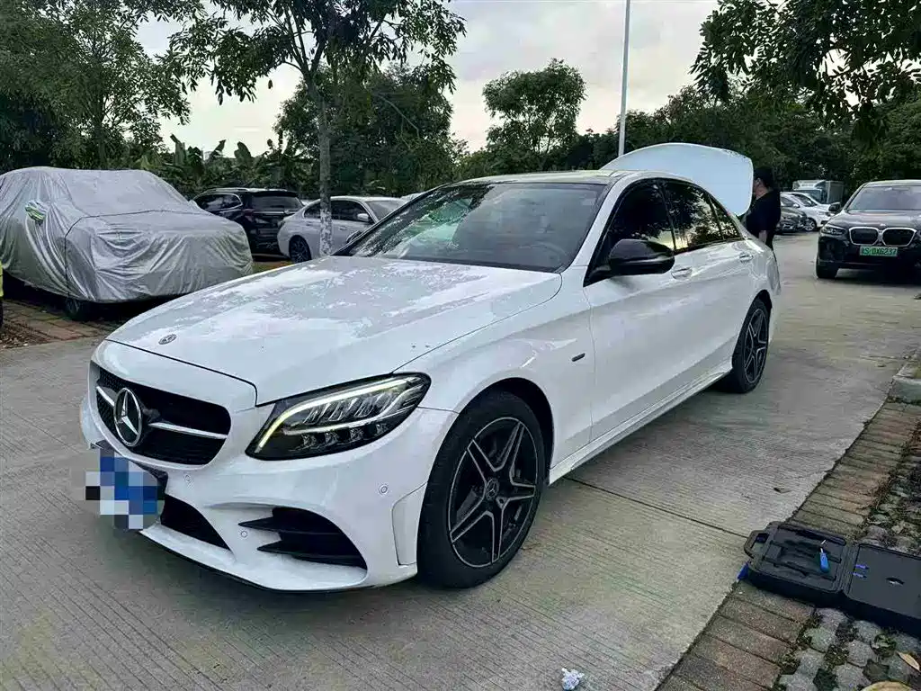 Mercedes-Benz C-Class 2020