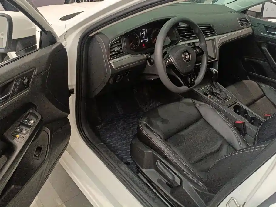 Volkswagen Lamando — миниатюра 9