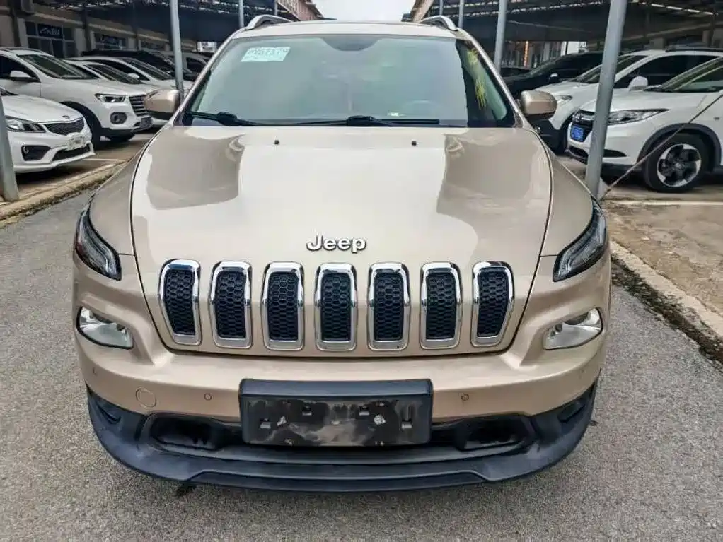 Jeep Cherokee — миниатюра 2