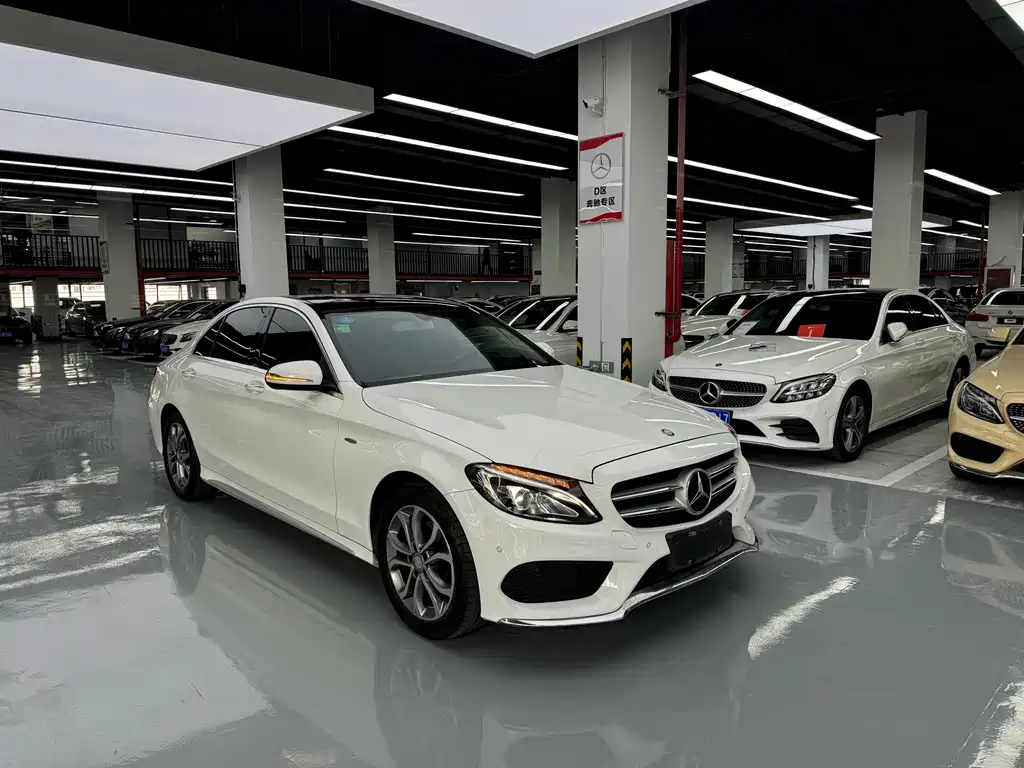 Mercedes-Benz C-Class — миниатюра 3