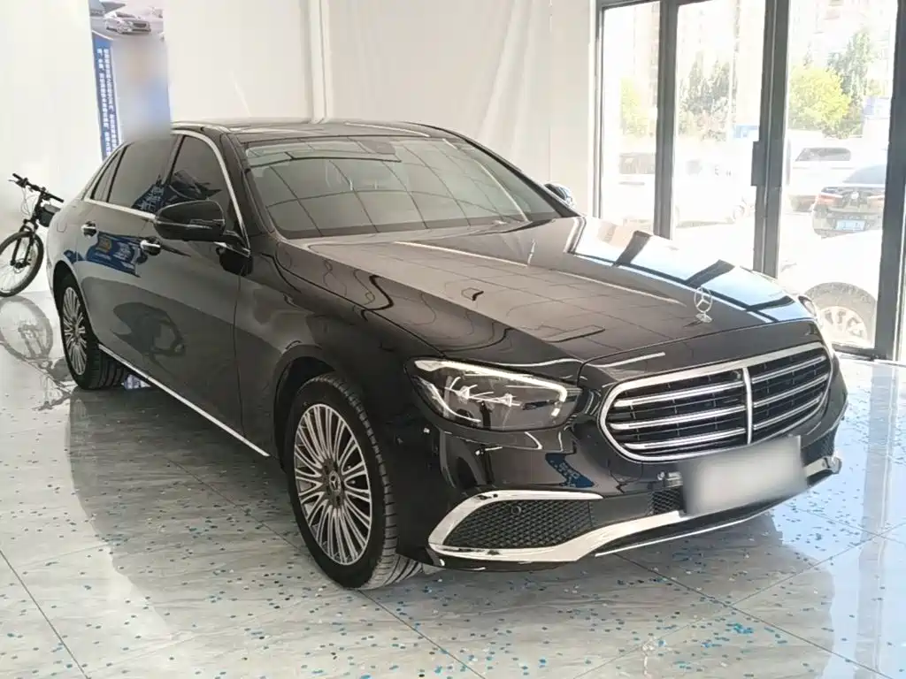 Mercedes-Benz E-Class — миниатюра 4