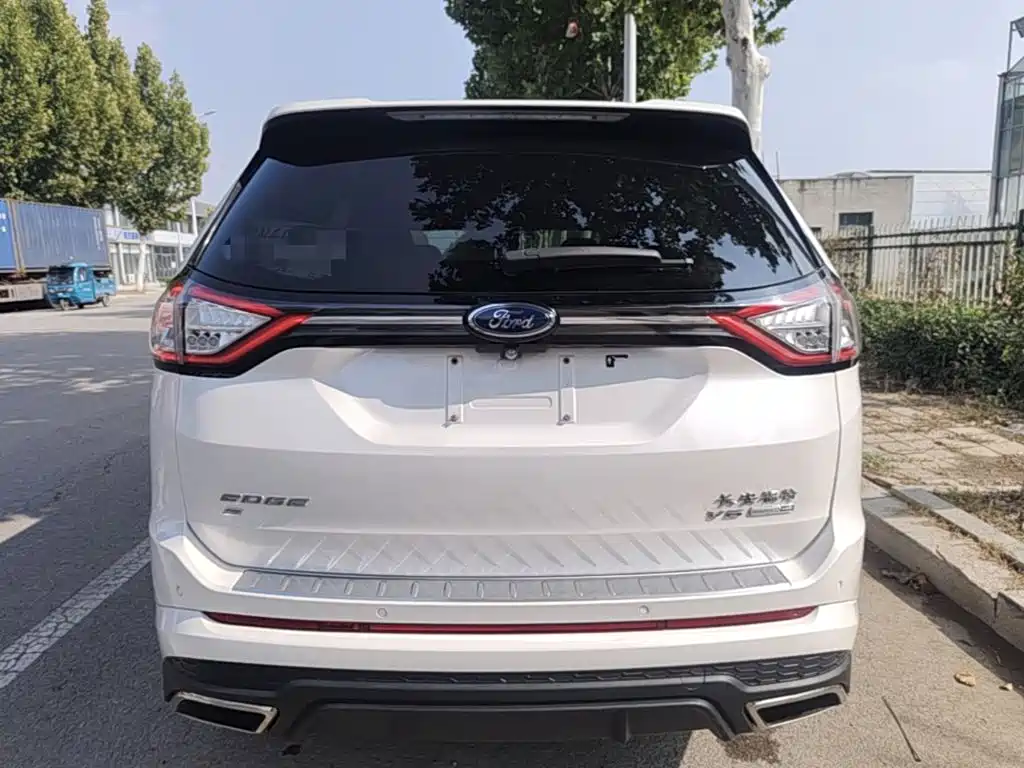 Ford Edge — миниатюра 6