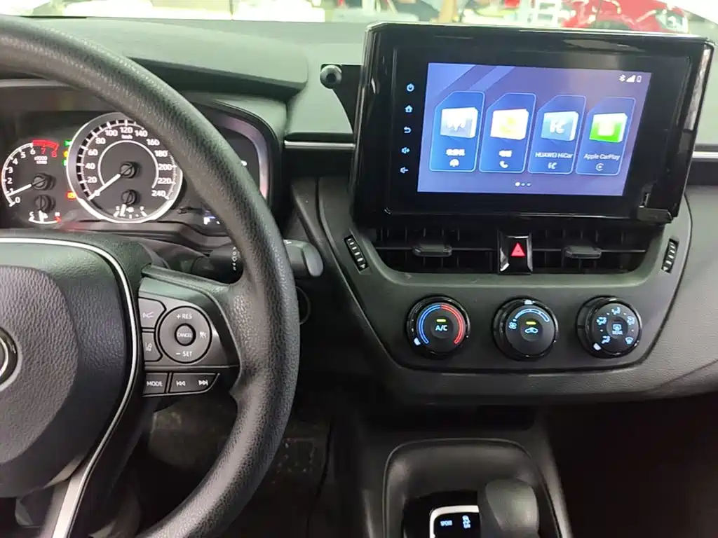 Toyota Corolla — миниатюра 13