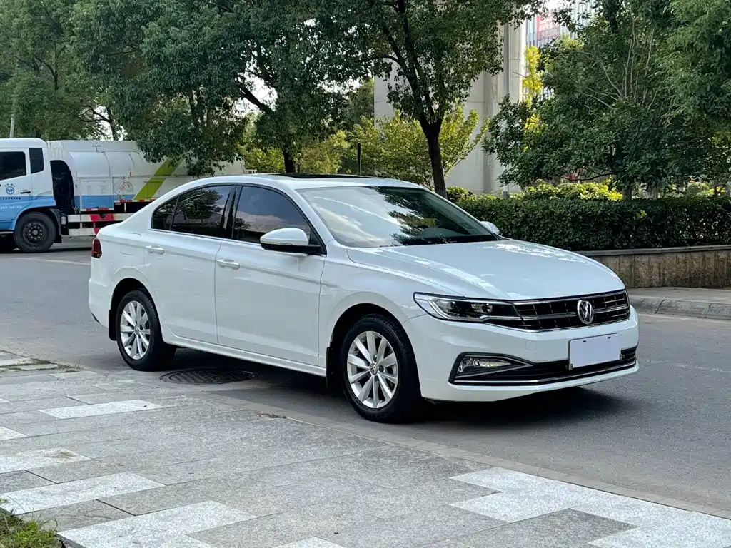 Volkswagen Bora — миниатюра 4