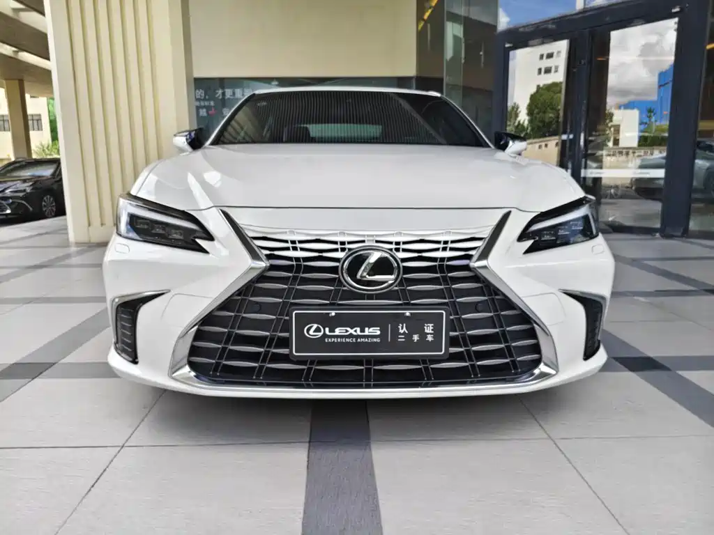 Lexus ES — миниатюра 2