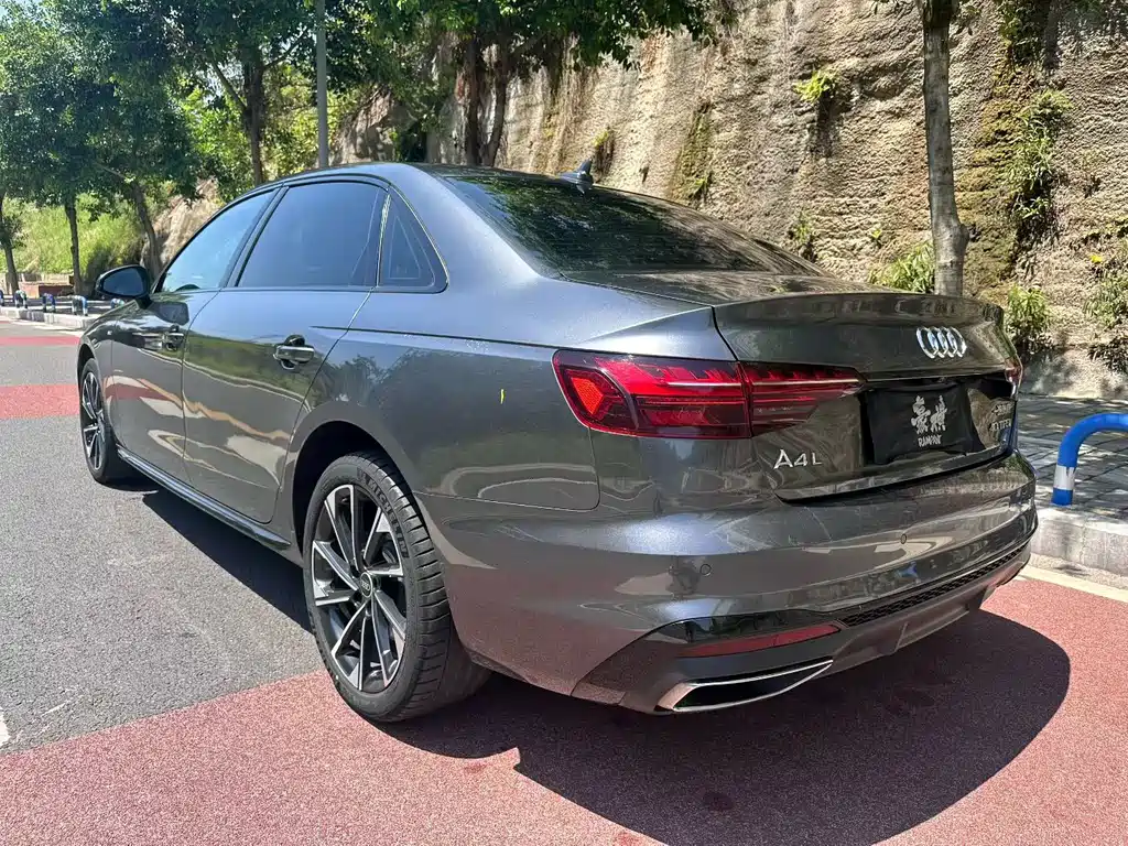 Audi A4L — миниатюра 7