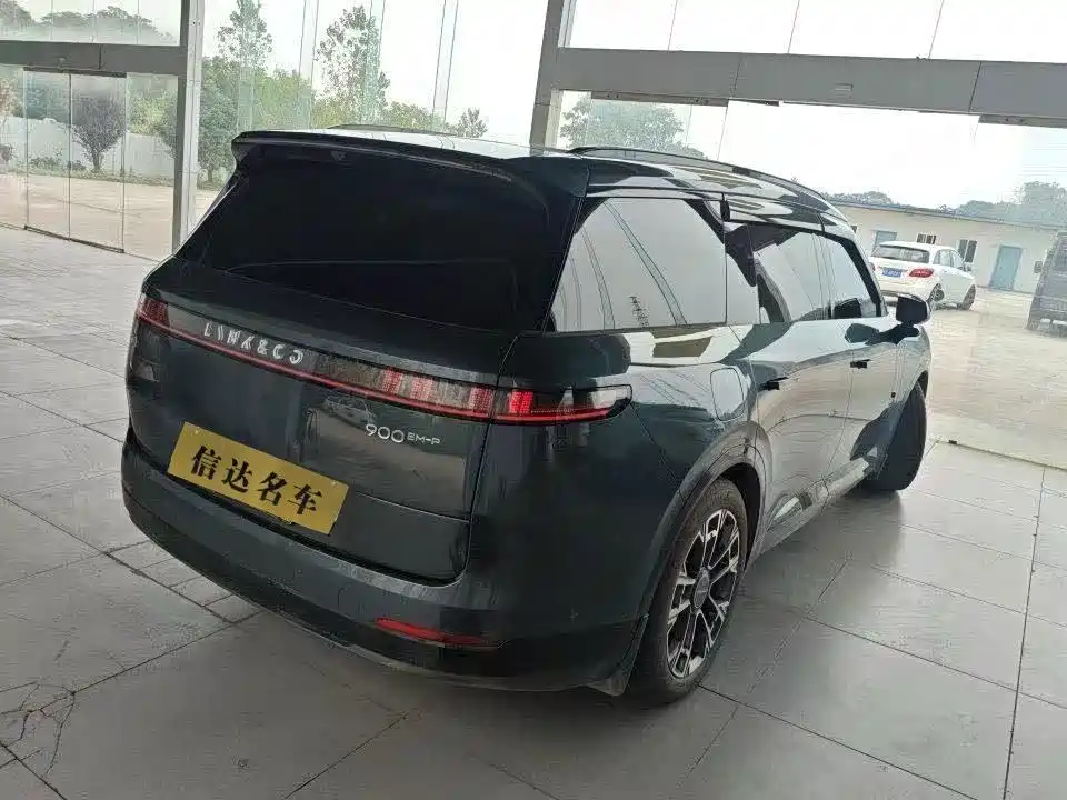 Lynk & Co 900 — миниатюра 9